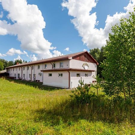 Viesu Nams “Dimantu Ferma” Hotel Ikšķile Eksteriør billede