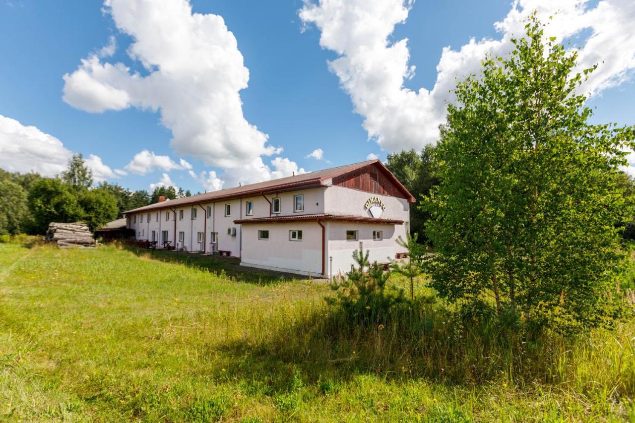 Viesu Nams “Dimantu Ferma” Hotel Ikšķile Eksteriør billede