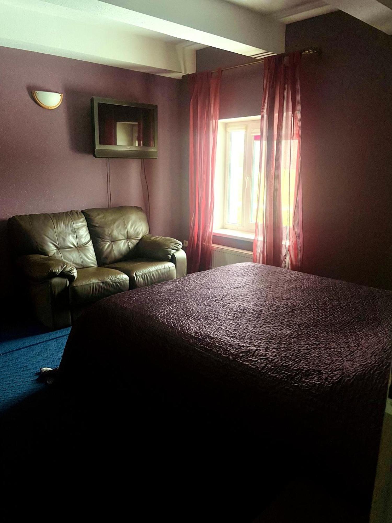 Viesu Nams “Dimantu Ferma” Hotel Ikšķile Eksteriør billede